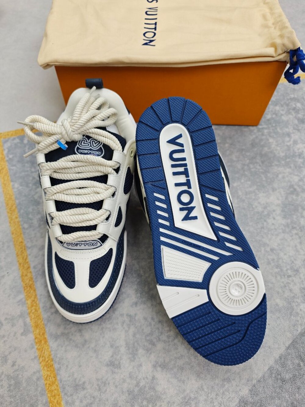 Louis Vuitton LV Skate Sneaker, Blue & White Low-Top Shoes - Picture 6 of 7